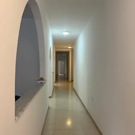 Lovely Room, In Shared House Perfect Location